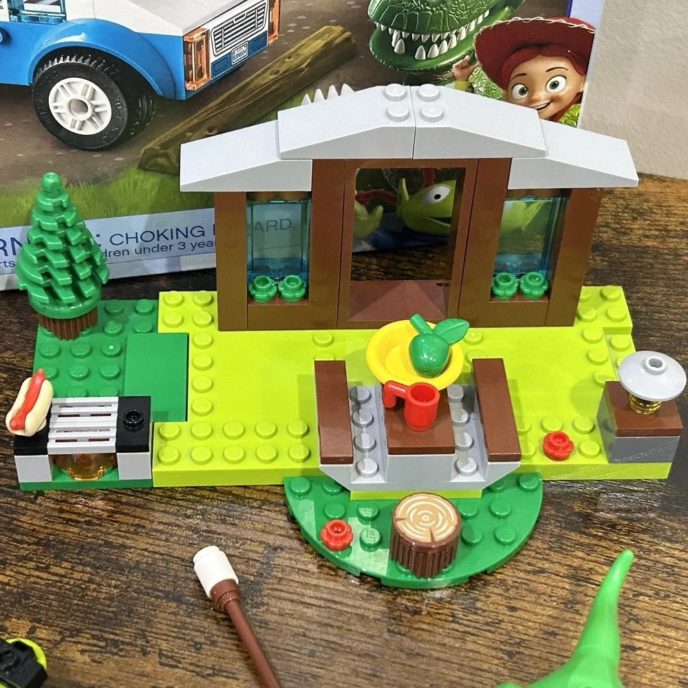 Lego Toy Story 4 (10769) RV VACATION Set RETIRED- Complete